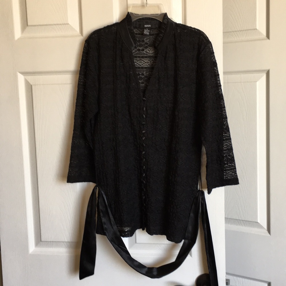 Lace blouse - Picture 10 of 11